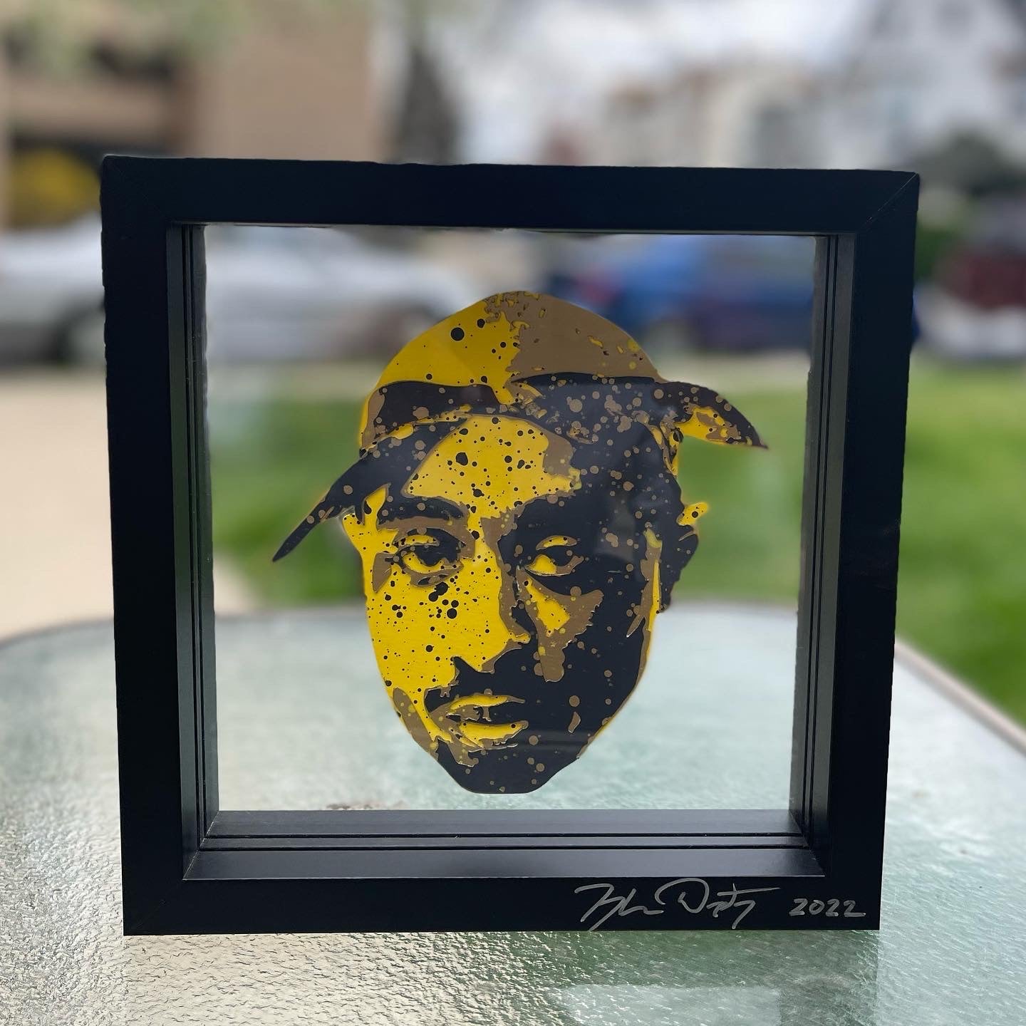 2pac Floating Head